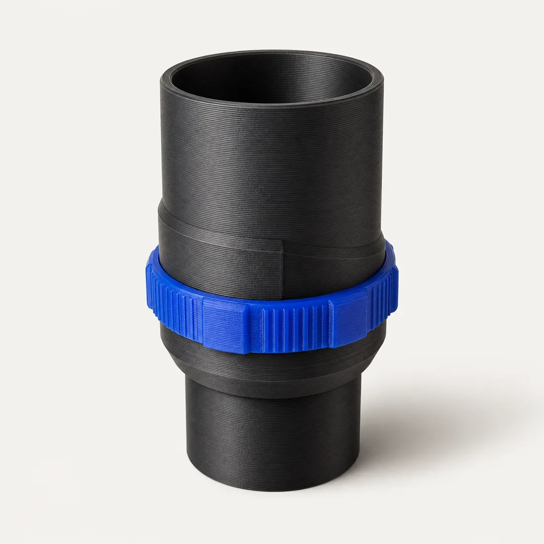 3D-printet Pipe røradapter med blå låsering